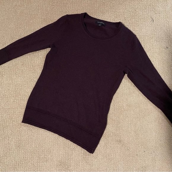 Banana republic purple sweater size medium - Picture 3 of 5